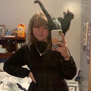 Meet your Posher, Lynze